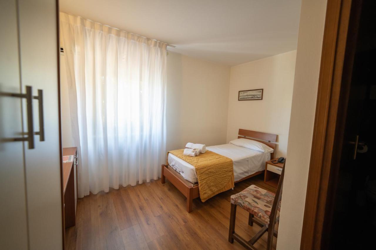 Hotel Siros فيرونا المظهر الخارجي الصورة