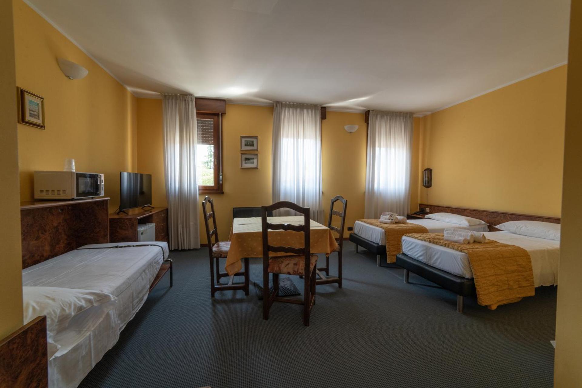 Hotel Siros فيرونا المظهر الخارجي الصورة